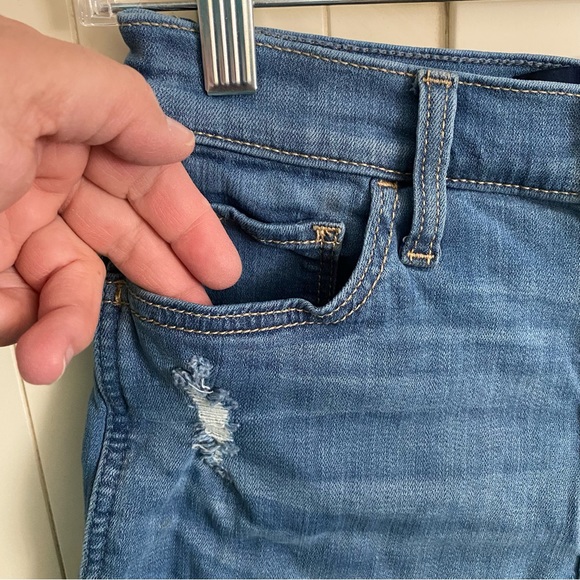 Hollister High-Rise Short 3” Advanced Stretch Size 1 Waist 25” Blue Distressed - Picture 3 of 9